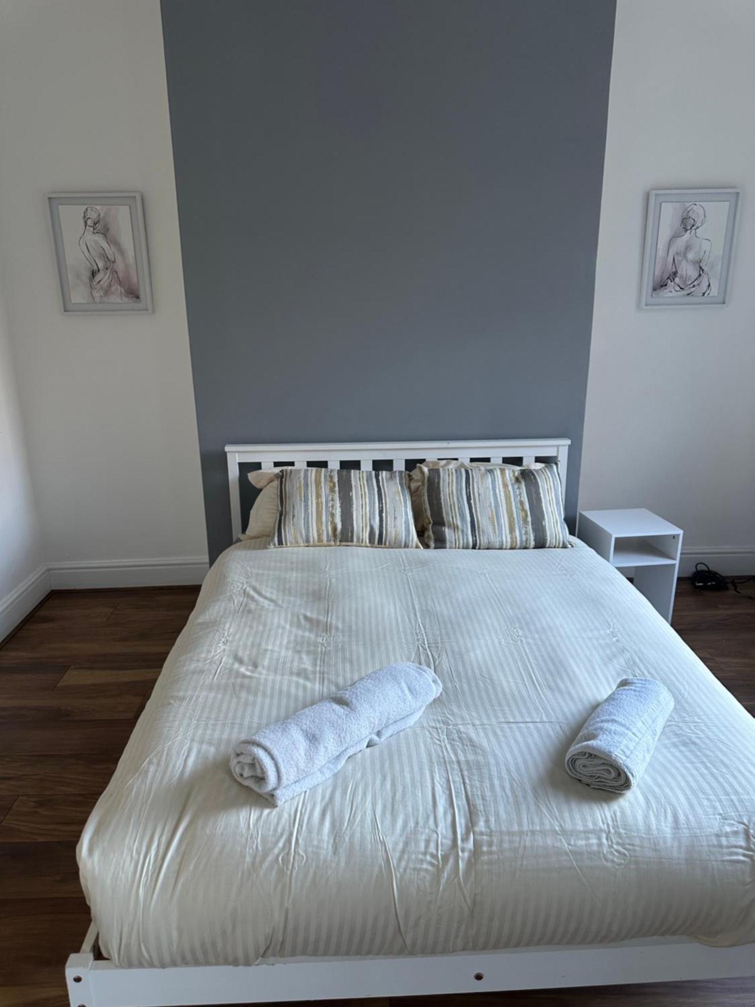 Pure Edge Beach Guest House With Sea View Херн-Бей Экстерьер фото
