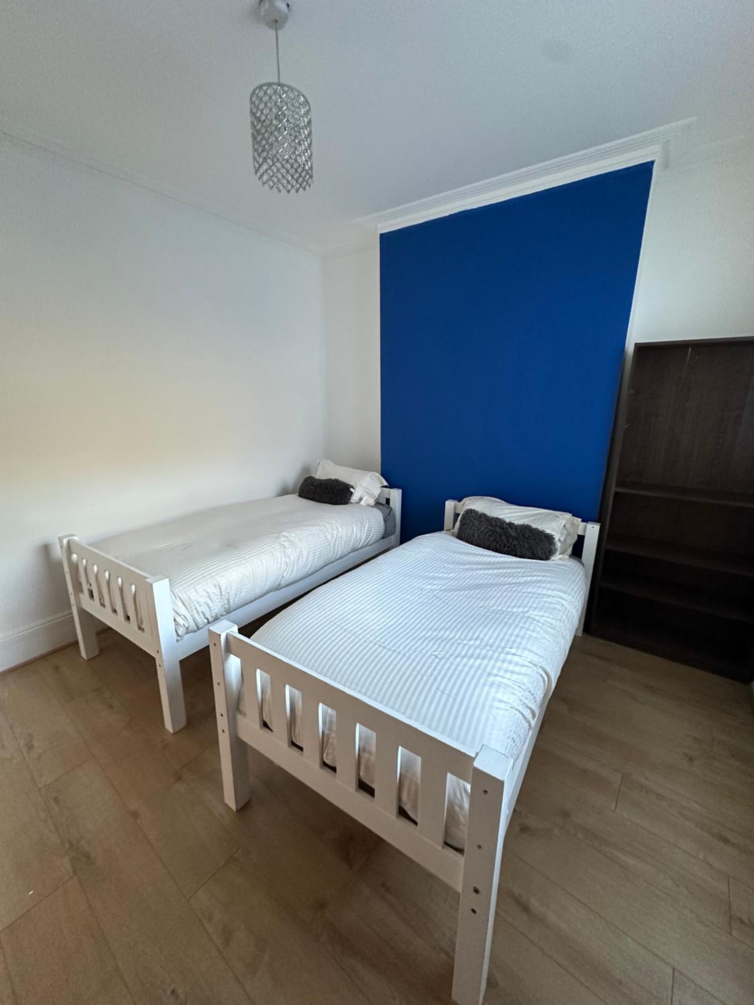 Pure Edge Beach Guest House With Sea View Херн-Бей Экстерьер фото