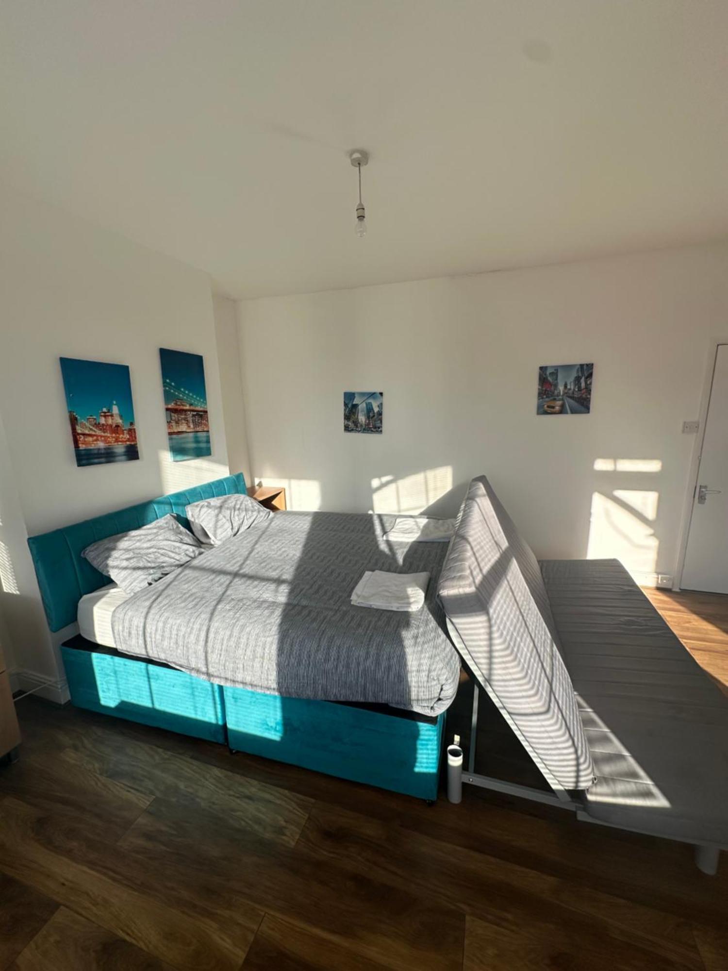 Pure Edge Beach Guest House With Sea View Херн-Бей Экстерьер фото